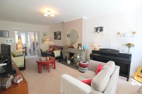 Fylde Rd, 29, Lounge 1.JPG