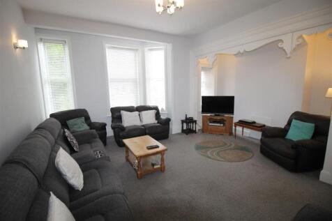 Lake Road, Lounge.JPG