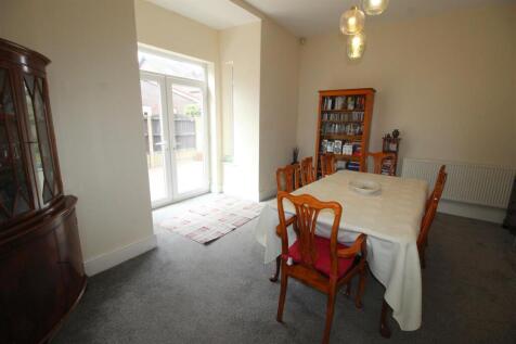 Lake Road, Reception Room Two.JPG