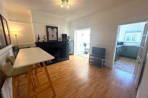 Second Recep Room.JPG