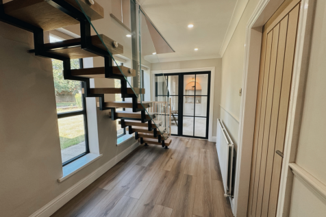 11. Hallway Reception