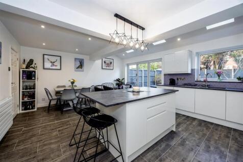 Kitchen 1 SAPL4350-20251214-DxO_DeepPRIME XD2s.jpg