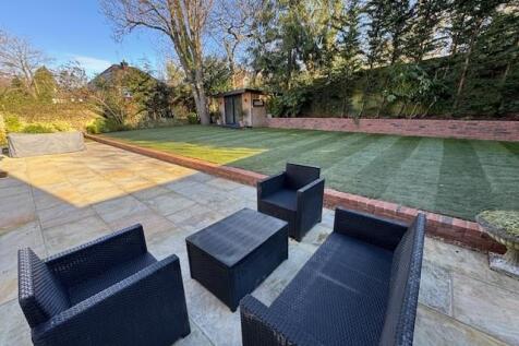 49 aldenham gdn 1.jpg