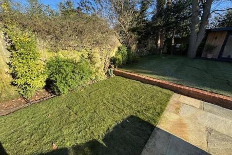 49 aldenham gdn 2.jpg