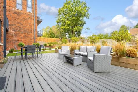 3 The Chapters, WD7 - Private Decking Area and com