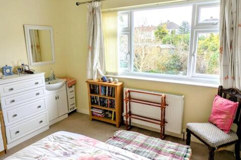 Back Bedroom B.jpg
