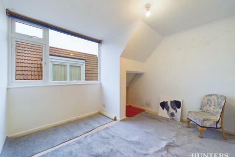 CAM03792G0-PR0173-STILL005.jpg