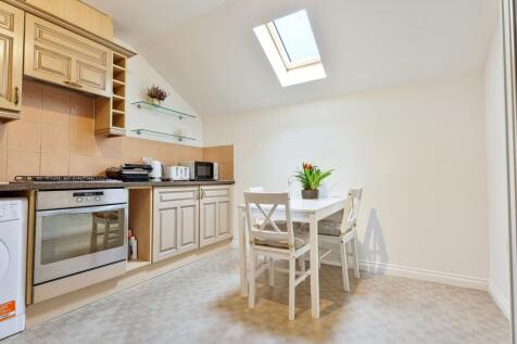Large Kitchen/Diner with lovely brightness fron ceiling VElux window
