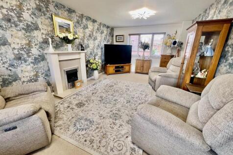 Lounge (First Floor)