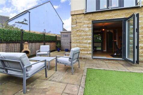 Bedroom 2 &amp; Patio