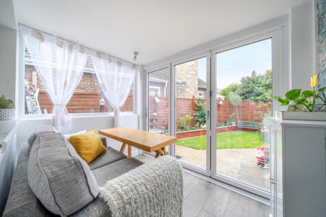 1375920-6-690b298...