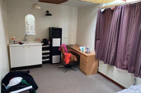 2nd Floor Bedroom