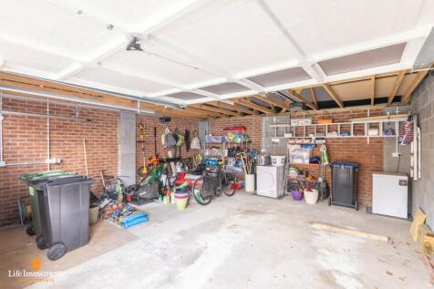 Double Garage