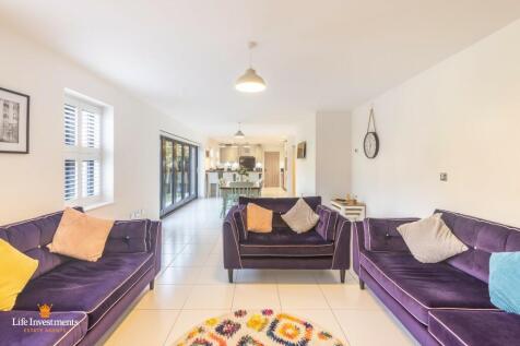 Kitchen-Family Room
