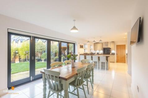 Kitchen-Family Room