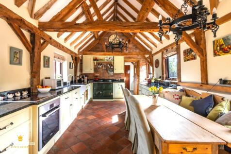 Kitchen-Diner-Family