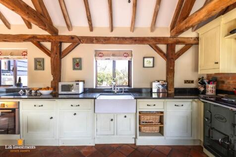 Kitchen-Diner-Family