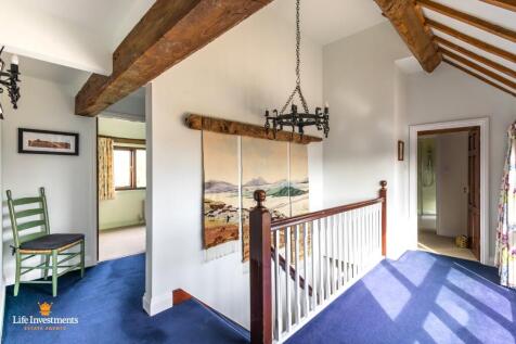 1st Floor Landing 