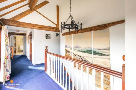 1st Floor Landing 