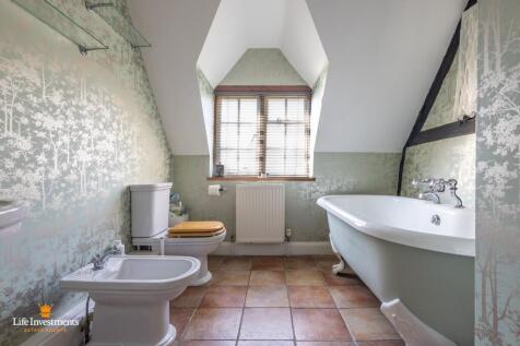 Bedroom One En Suite