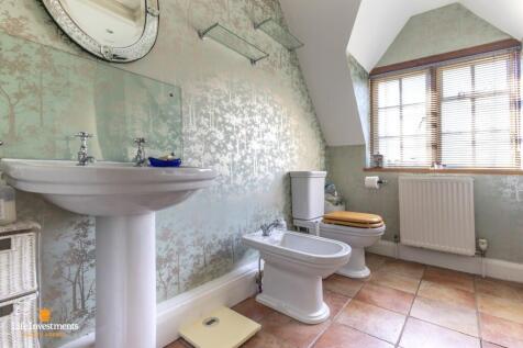 Bedroom One En Suite