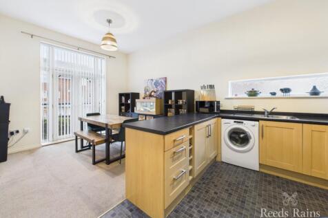 Kitchen/ Living Room