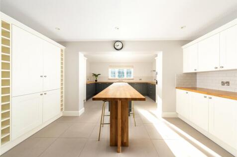 Kitchen/Breakfast Rm