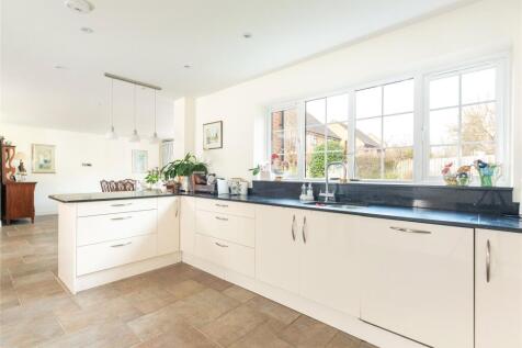 Kitchen/Dining Rm