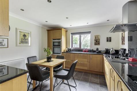 Kitchen/Breakfast Rm