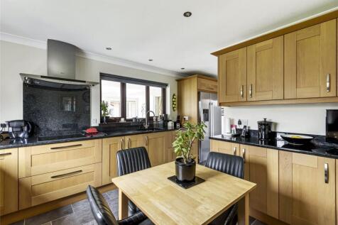 Kitchen/Breakfast Rm