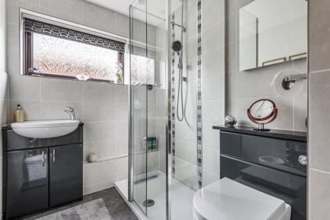 Family Shower Room