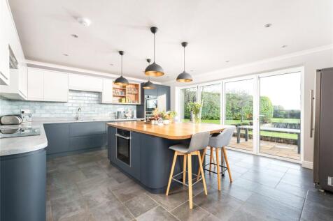 Kitchen/Breakfast Rm