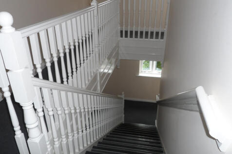Hallway/stairs
