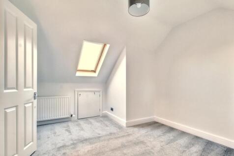 7.loft bedroom 3.jpg
