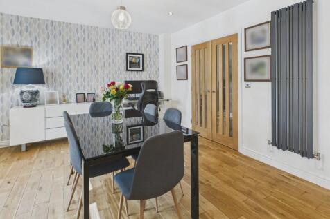 CAM04273G0-PR0110...