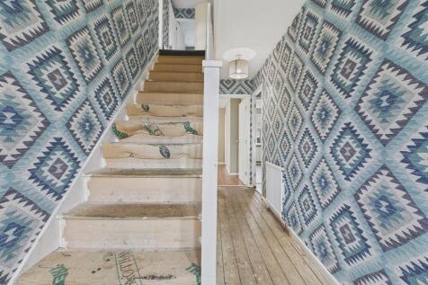 CAM04273G0-PR0151...