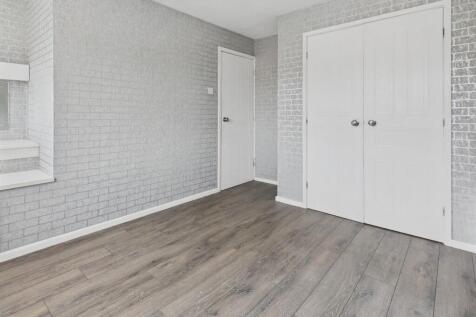 CAM04273G0-PR0151...