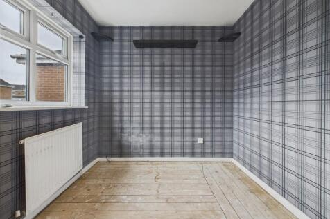 CAM04273G0-PR0151...