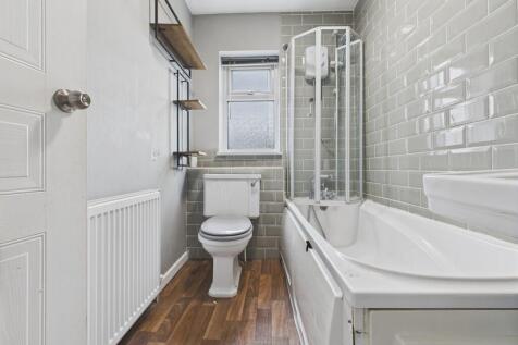 CAM04273G0-PR0151...