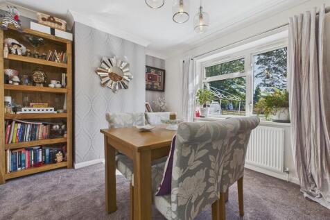 CAM04273G0-PR0154...