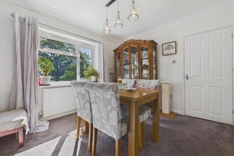 CAM04273G0-PR0154...