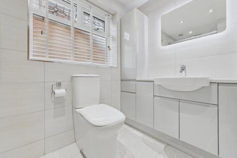 CAM04273G0-PR0172...