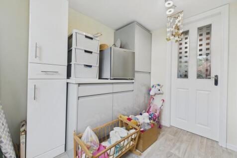 CAM04273G0-PR0172...