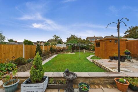 CAM04273G0-PR0185...