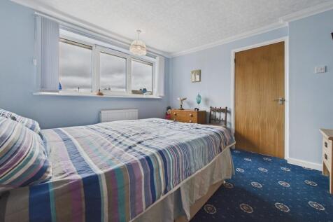 CAM04273G0-PR0185...