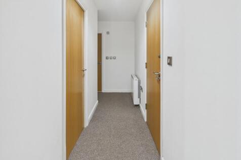 CAM04273G0-PR0225...