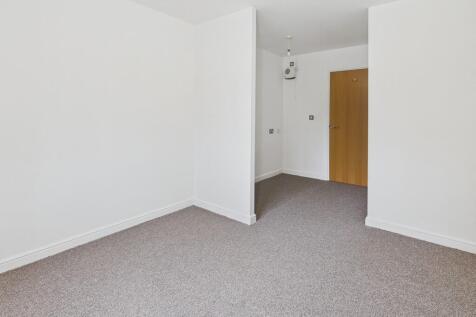 CAM04273G0-PR0225...