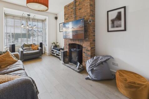 CAM04273G0-PR0201...