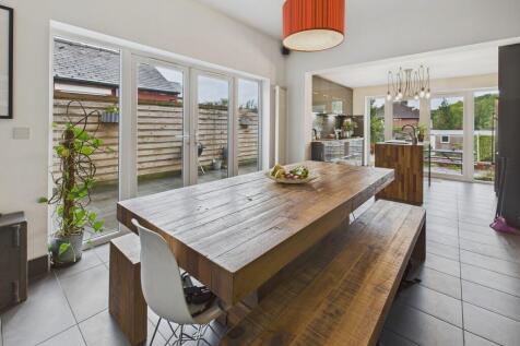 CAM04273G0-PR0201...