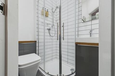 CAM04273G0-PR0201...